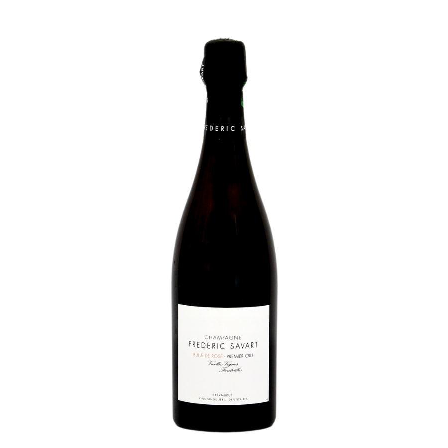Champagne bulle de rosé de Frederic Savart, vibrant et racé, tout en précision et en éclat, signé par l’un des vignerons les plus prisés de la Montagne de Reims.