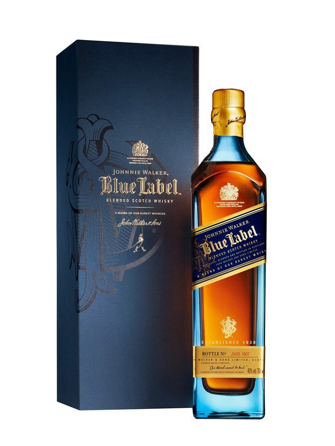 Bouteille de whisky Johnnie Walker Blue Label avec son coffret