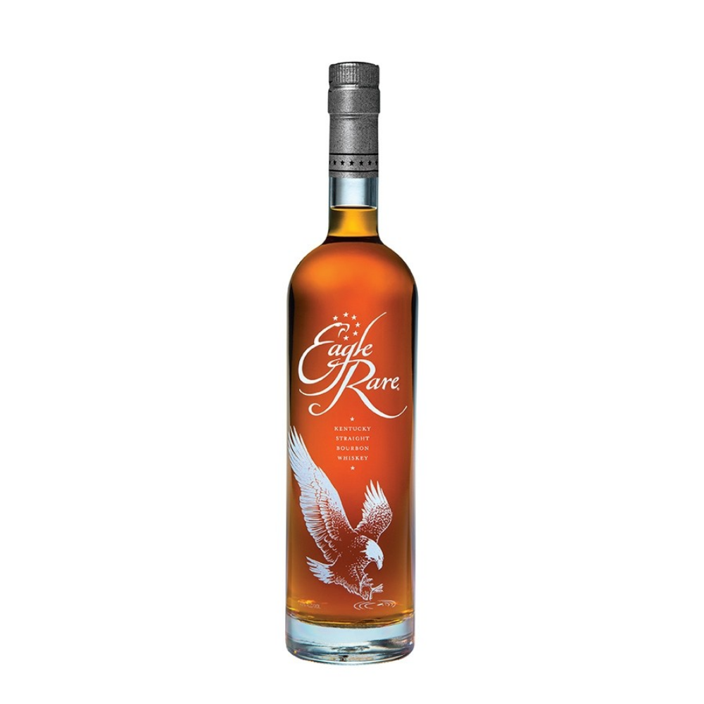 Eagle Rare Kentucky Straight Bourbon – Un whisky d’exception vieilli 10 ans, aux arômes riches de caramel, vanille et chêne toasté. Un bourbon élégant et complexe pour les amateurs de grands spiritueux.